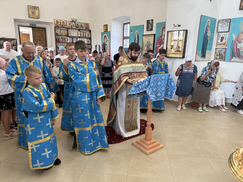 Молебен перед новым учебным годом в станице Никольской