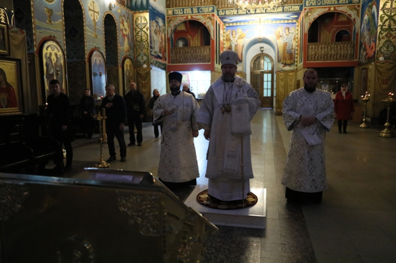 Богослужение Царских часов навечерия Рождества Христова