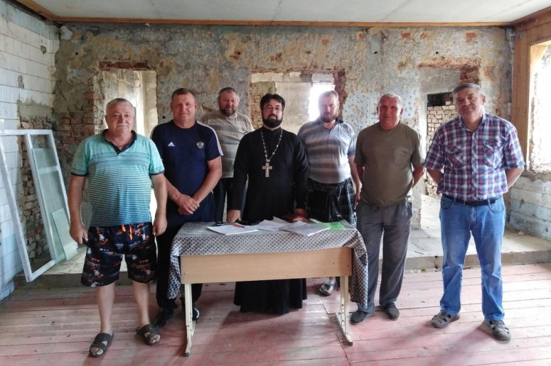 Протоиерей Игорь Жевердан провел встречу с фермерами хут. Пономари 