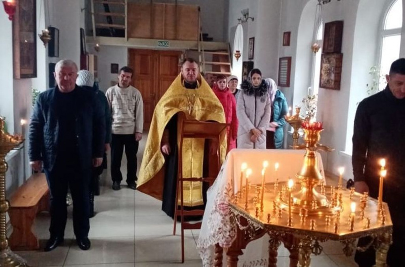 В храмах Нижнедонского благочиния в День интронизации Святейшего Патриарха Московского и всея Руси Кирилла, прошли молебны о здравии Предстоятеля Русской Православной Церкви
