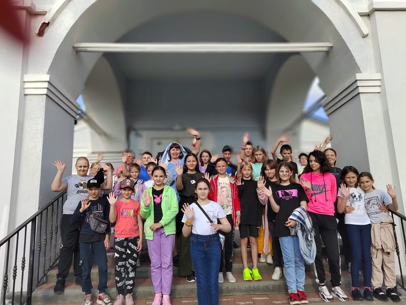 В Донском храме г. Новошахтинска снова встречают детей из Северодонецка