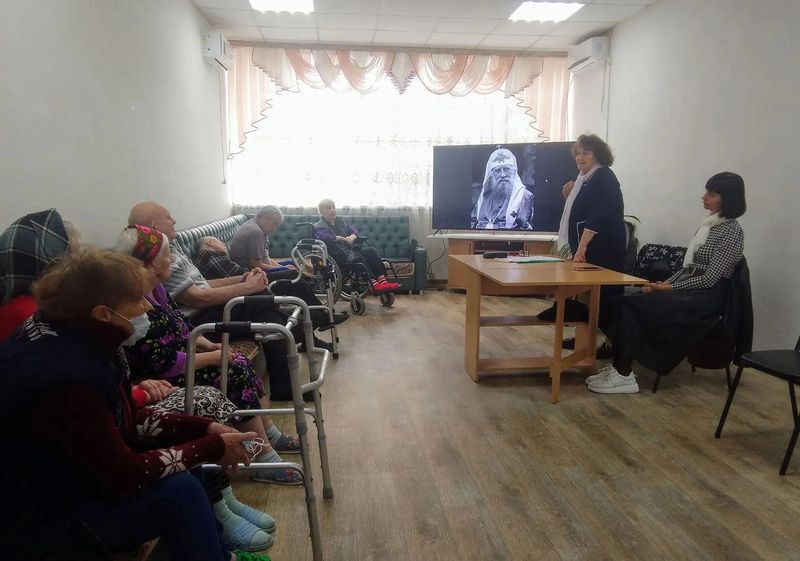 В центре социального обслуживания населения станицы Багаевской состоялась встреча с прихожанами храма святителя Николая Чудотворца