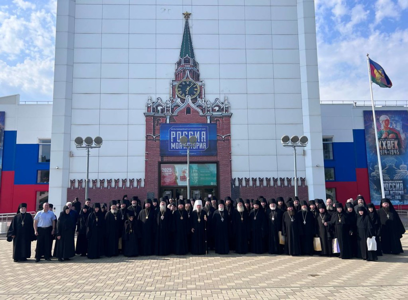Преосвященнейший епископ Симон принял участие в Монашеском круглом столе с участием архиереев и монашествующих епархий Южного федерального округа
