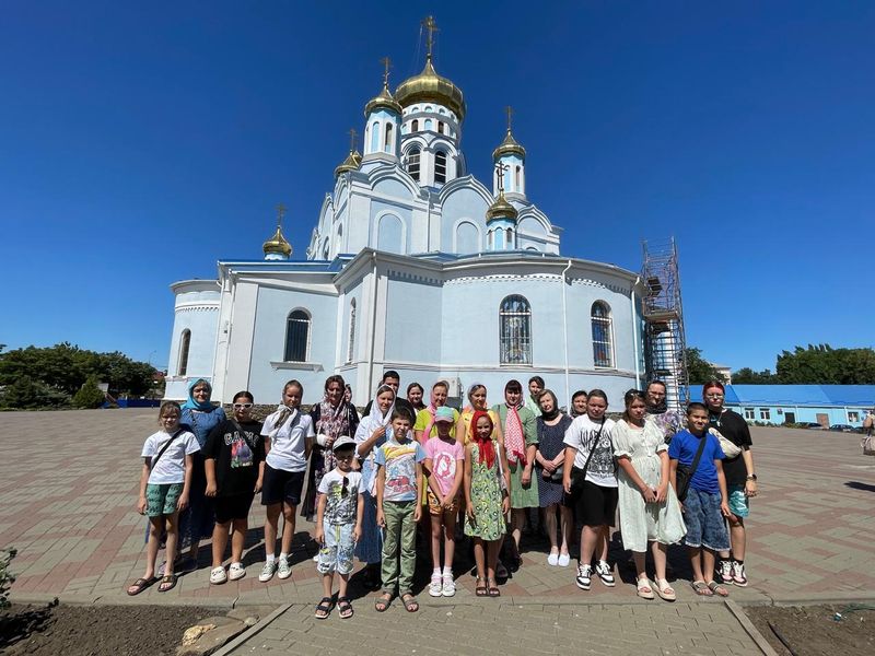 Паломническим отделом Шахтинской епархии проведена поездка для учащихся МБОУ Старостаничная СОШ и их родителей