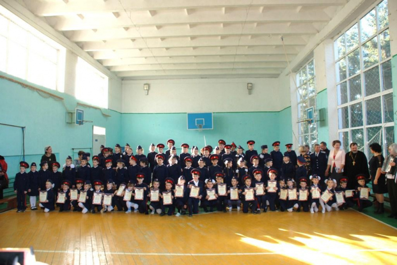 В Шолоховской казачьей гимназии молодые казаки приняли присягу