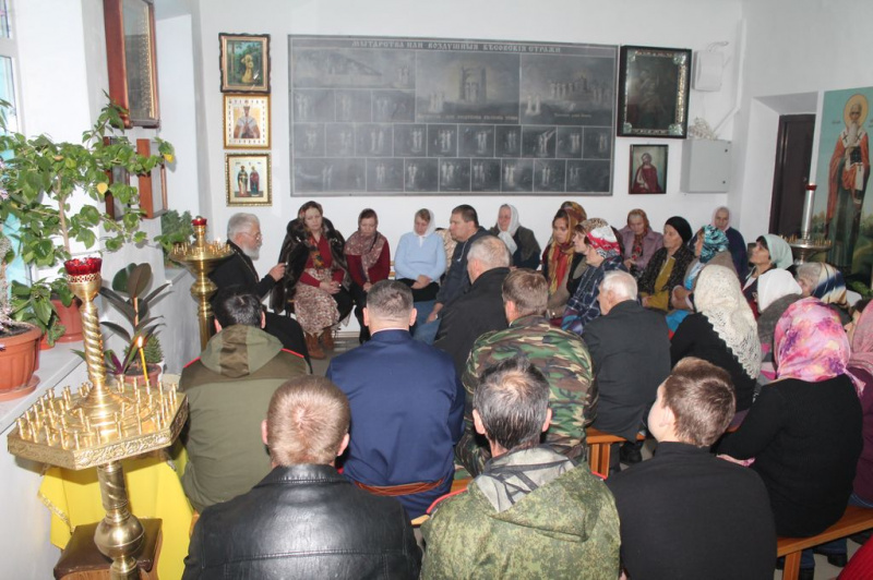 После летних каникул возобновила свою деятельность православная школа для взрослых