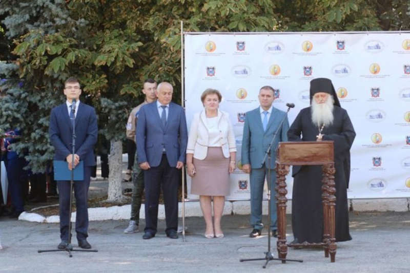 Настоятель студенческого храма святой мученицы Татьяны п. Персиановский иеромонах Николай (Наметышев) принял участие в праздничных мероприятиях, посвященных началу нового учебного года в Донском ГАУ