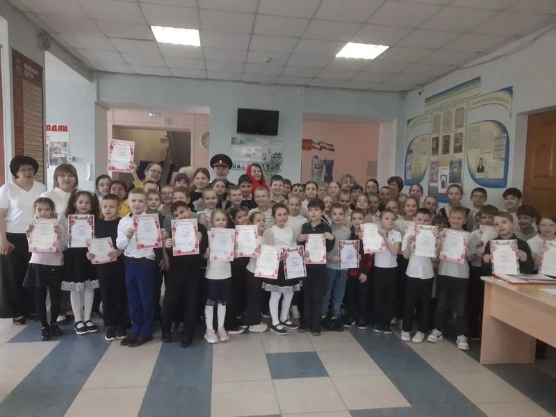 В первой школе Новошахтинска прошёл фестиваль православной культуры «Пасха Красная»