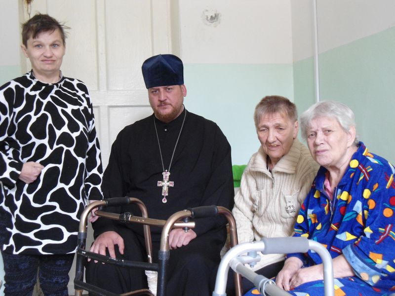 «Если рядом с больным не будет священника, который поможет правильно отнестись к открывшейся реальности страдания в человеческой жизни, то перенести болезнь будет трудно»