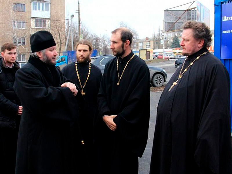 Преосвященнейший епископ Симон посетил строящийся храм в честь праведного Иосифа Обручника в городе Шахты