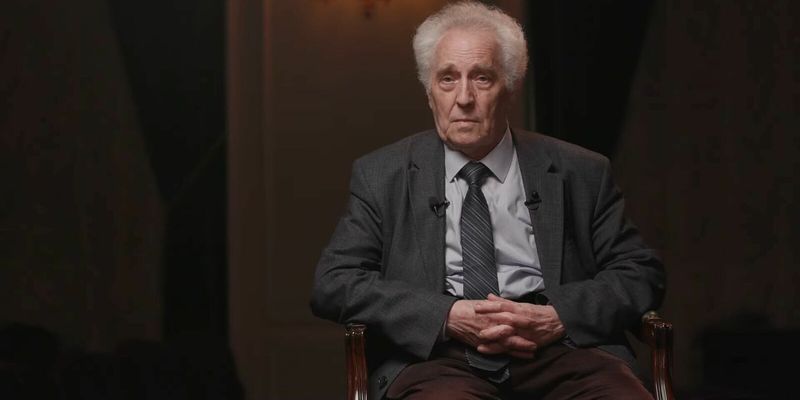 ВЛЮБЛЕННЫЙ В ЦЕРКОВНОСЛАВЯНСКИЙ ЯЗЫК