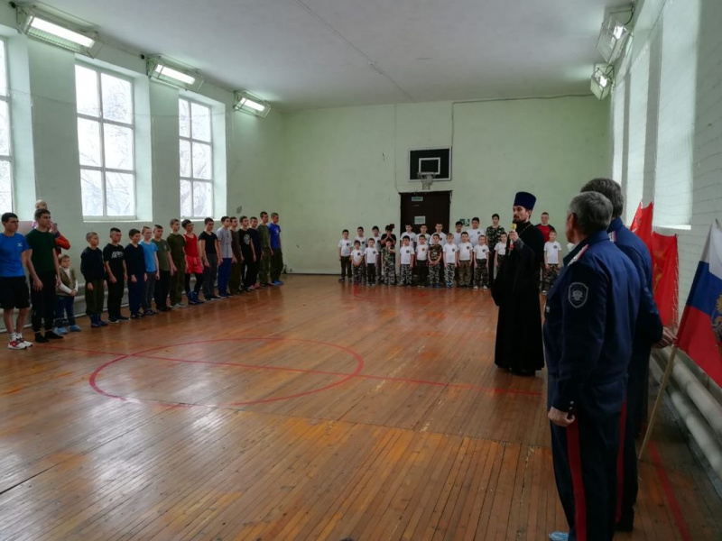 Священник Иоанн Трофимов выступил на соревнованиях в СК пос. Аютинский г. Шахты