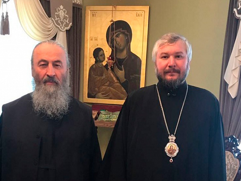 Блаженнейший Митрополит Киевский и всея Украины Онуфрий провел встречу с епископом Шахтинским и Миллеровским Симоном в рамках визита Правящего архиерея Шахтинской епархии в Киево-Печерскую Лавру