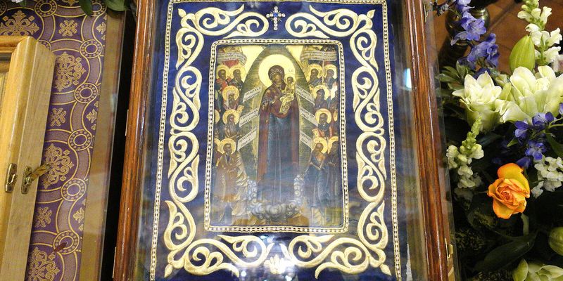 Я НЕ СМОГ ПОЕХАТЬ В ЦЕРКОВЬ, НО БОЖИЯ МАТЕРЬ ДОЖДАЛАСЬ МЕНЯ