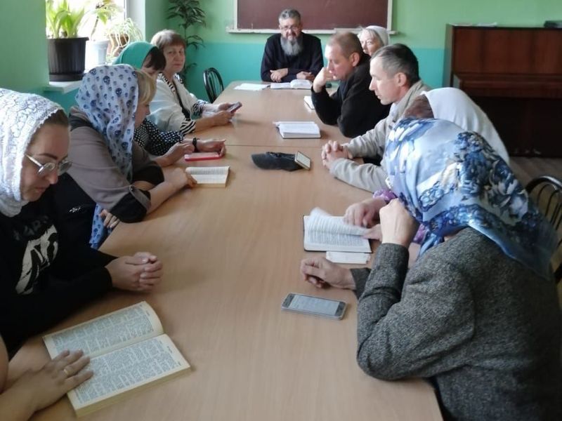 В храме святой преподобномученицы Елисаветы проходят Библейские чтения