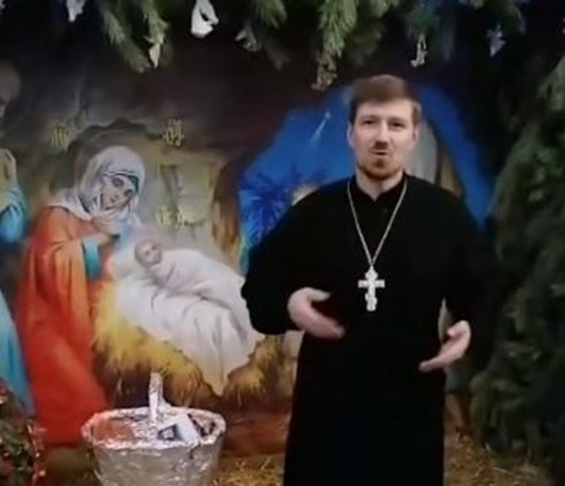 Иерей Владимир Щербаков принял участие в акции видеоканала «Десница» и поздравил с Рождеством Христовым глухих и слабослыщащих