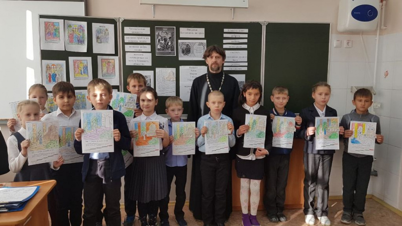 Протоиерей Андрей Поздняков открытый урок по основам православной культуры в школе ст. Бессергеневской