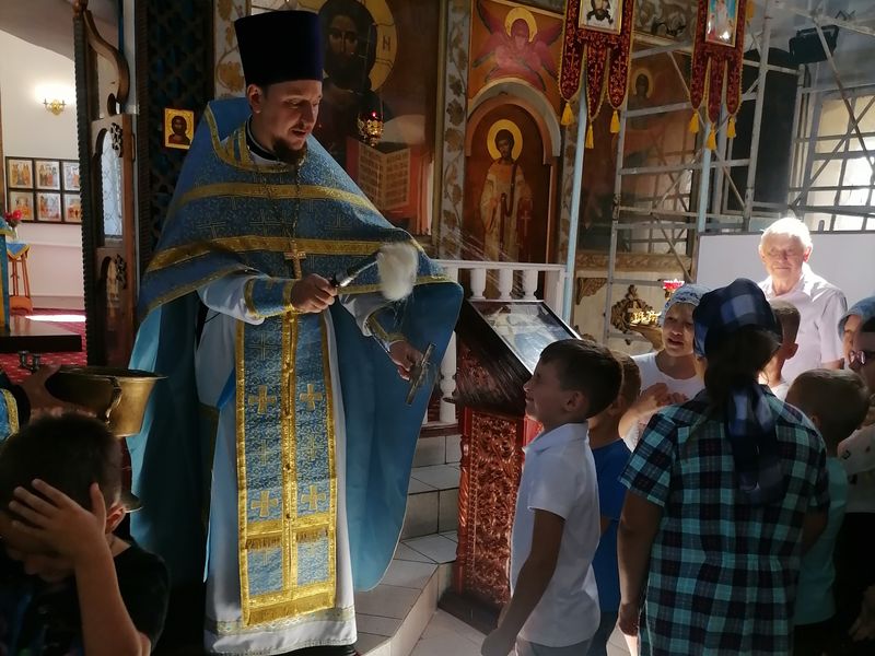 Молебен на начало учебного года в храме Архистратига Михаила