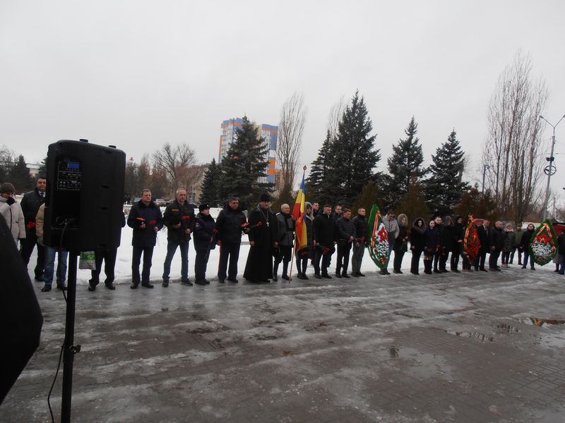 Каменск-Шахтинский отметил 83-ю годовщину освобождения от фашистских захватчиков