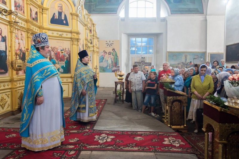 В станице Калитвенской праздничным богослужением отметили престольный день