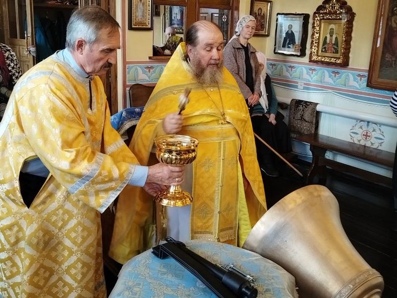 Колокол освятили в храме в честь Владимирской иконы Божией Матери хутора Можаевки