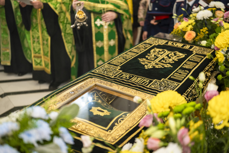 Ковчег с мощами святого праведного Павла Таганрогского прибыл в город Миллерово