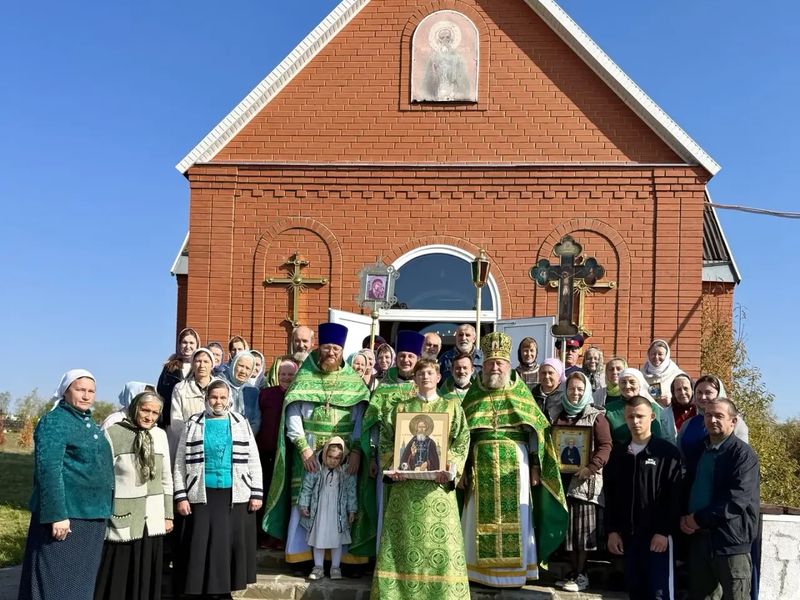 В храме хутора Земцов Боковского района отметили престольный праздник.