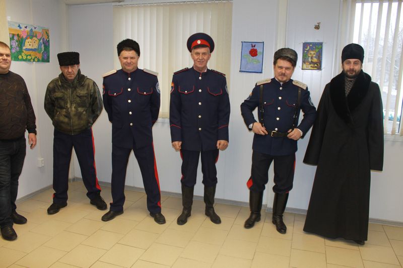 Казачий духовник Нижне-Донского юрта принял участие в круге казаков хутора Староковыльная