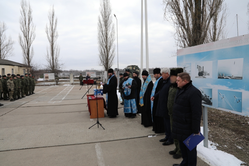 Преосвященнейший епископ Симон посетил войсковую часть Миллеровского района