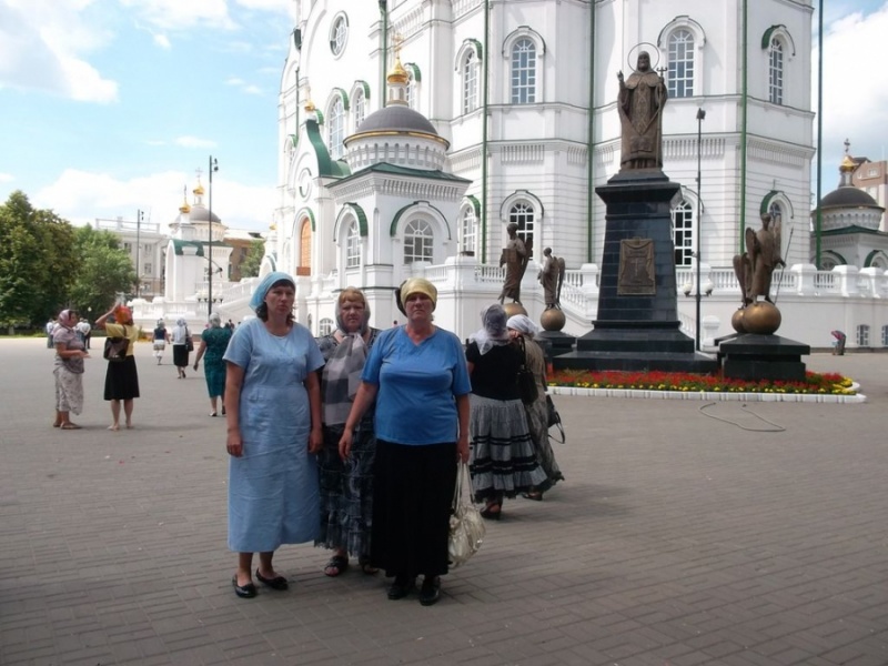 Прихожане Никольского прихода п. Чертково совершили ряд паломнических поездок к святыням России