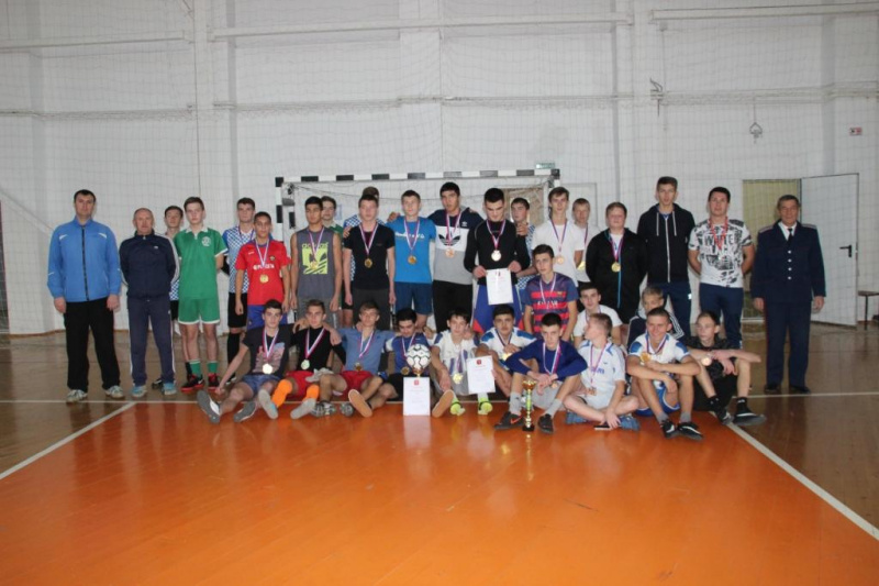 В спортивном комплексе «Тихий Дон» состоялся ежегодный турнир по мини-футболу в честь престольного праздника Архистратига Михаила – покровителя храма в станице Вешенской