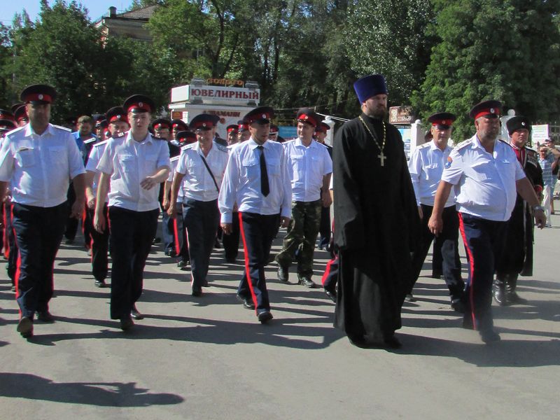 Священник принял участие в мероприятиях, посвященных 346-годовщине города Каменск-Шахтинский