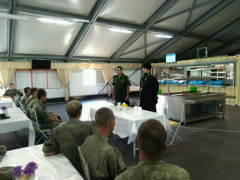 Иерей Евгений Поцелуев по приглашению командования провел беседу на тему «Основы веры» с военнослужащими войсковой части № 91714