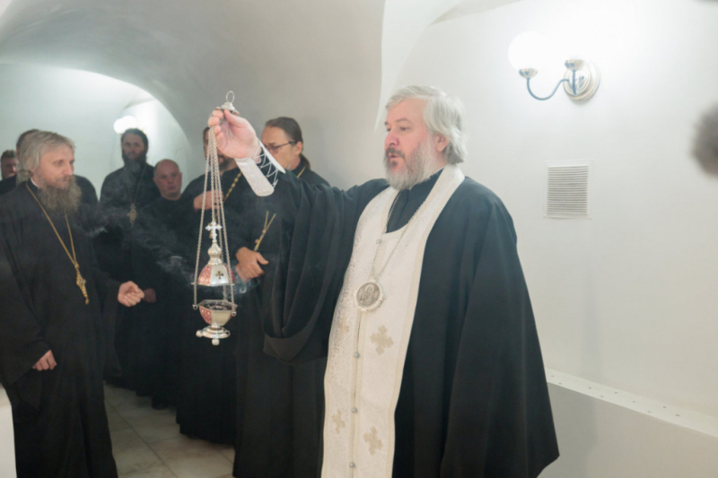 В Саратове Преосвященнейший епископ Симон совершил панихиду по архиепископу Александру (Тимофееву), своему духовному наставнику