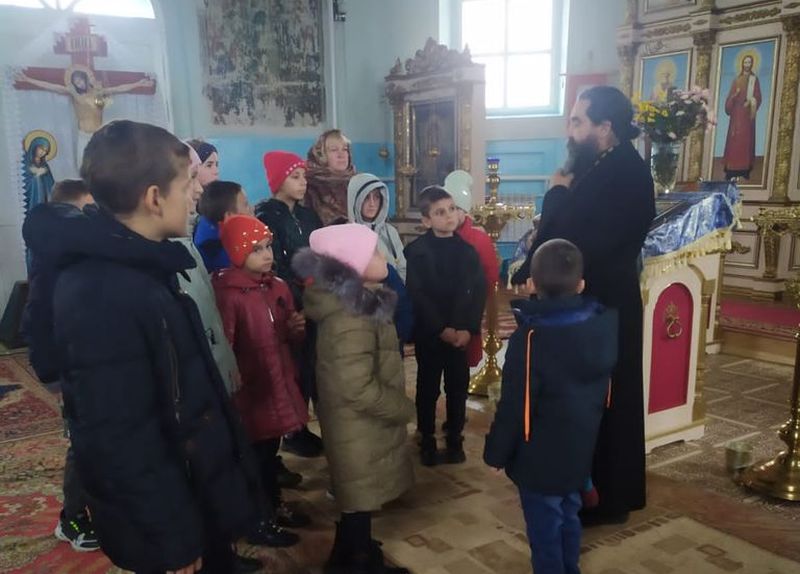 Духовные встречи с подрастающим поколением в Тарасовском благочинии