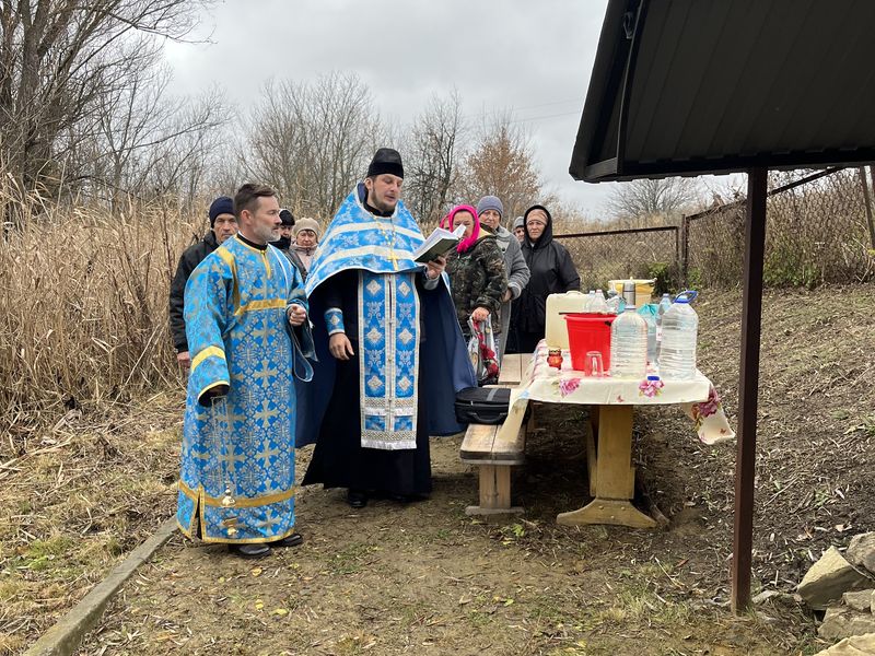 Освящение источника в хуторе Дубовой Боковского района