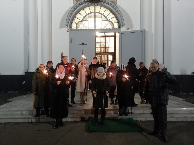 Новогодняя Божественная литургия в храме Успения Пресвятой Богородицы