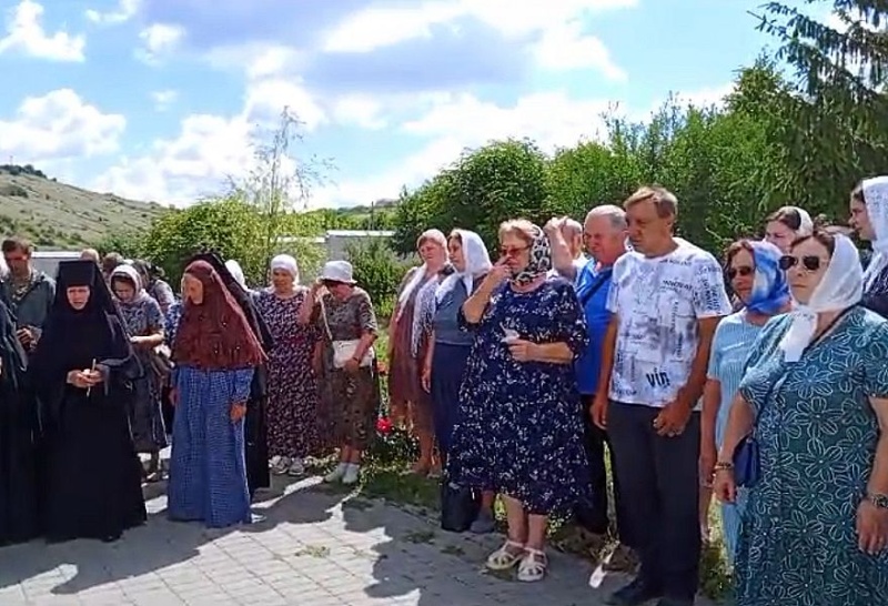 Прихожане храма Иоанна Предтечи совершили паломническую поездку в монастырь