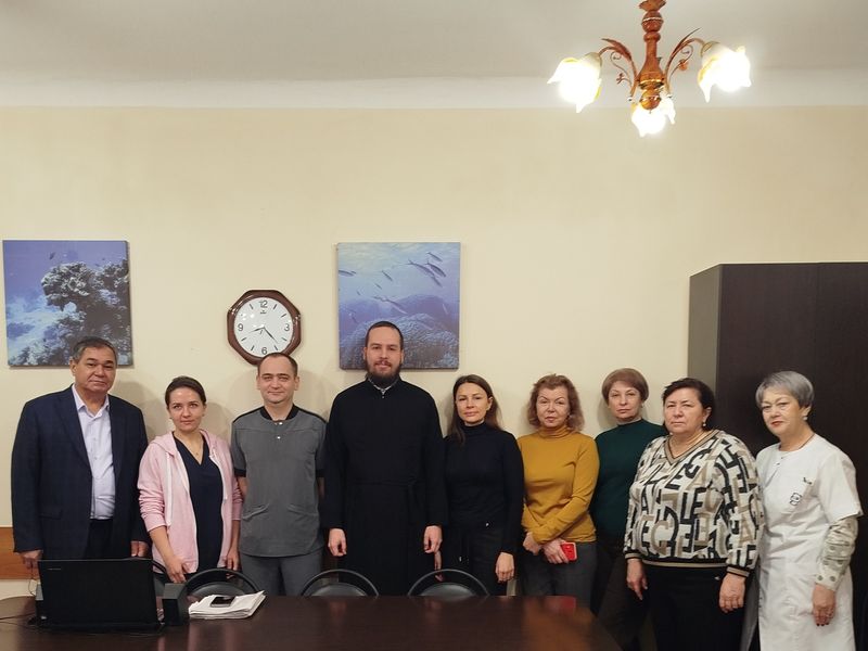 В Новошахтинске прошла миссионерская беседа о Рождестве Христовом для врачей и пациентов