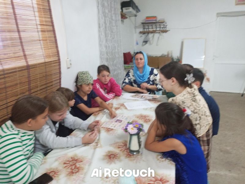 В воскресной школе села Первомайское прошло занятие по иконописанию