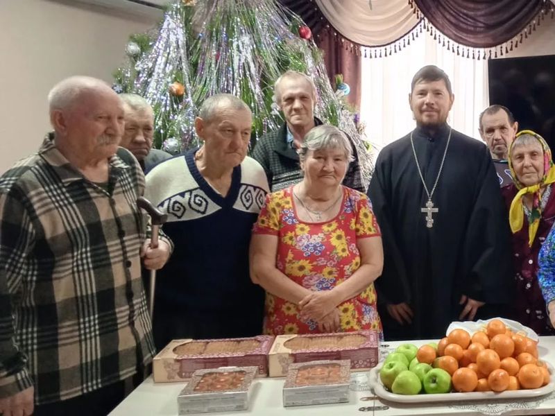 Духовное окормление жителей колундаевского дома престарелых