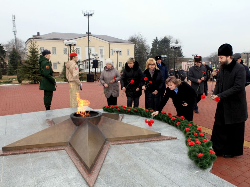 Торжественные мероприятия в честь освобождения Октябрьского района от фашистских захватчиков