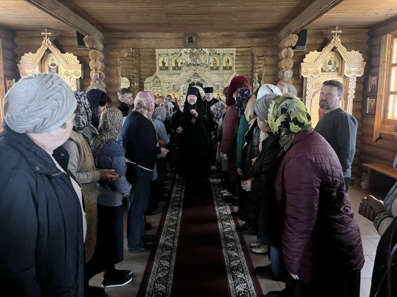 Литургия Преждеосвященных Даров в храме Всех святых, в земле Русской просиявших, города Каменск-Шахтинский