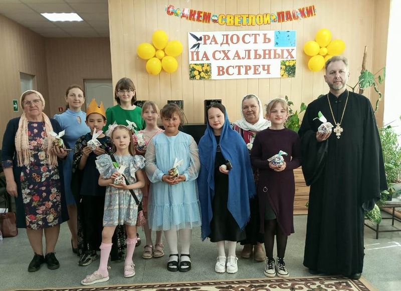 В доме престарелых посёлка Садовый прошёл концерт «Радость пасхальных встреч»