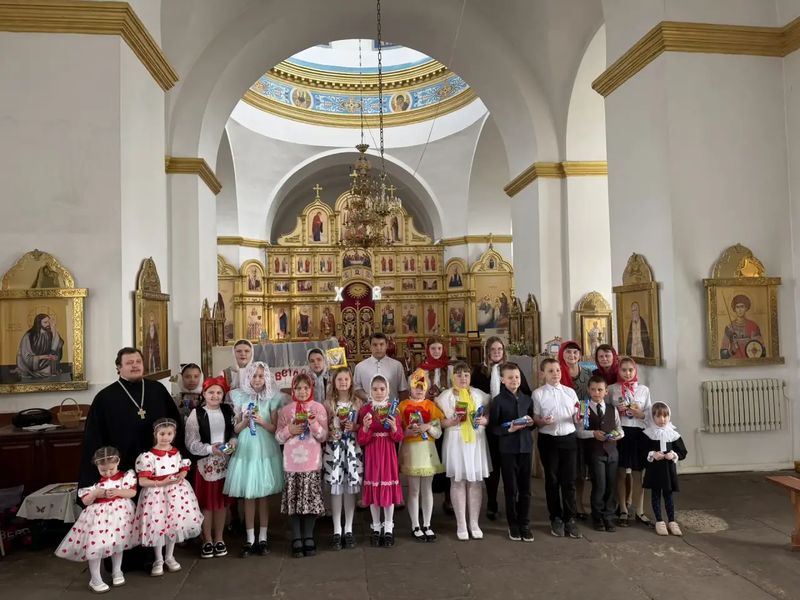 В Свято-Успенском храме станицы Калитвенской отметили праздник жён-мироносиц