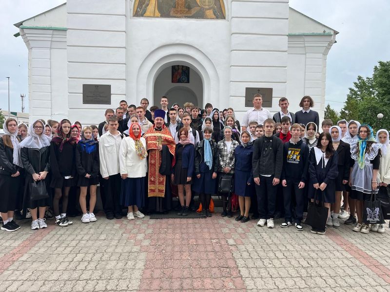 Молебен на всякое благое дело для выпускников 11-х классов Шолоховской гимназии перед сдачей ЭГЭ      