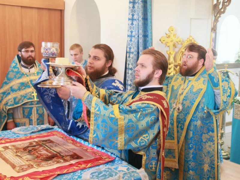 Епископ Игнатий совершил архипастырский визит в Каменск-Шахтинское благочиние