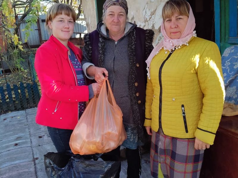 Социальный отдел храма Архистратига Михаила провел работу по раздаче продуктов нуждающимся