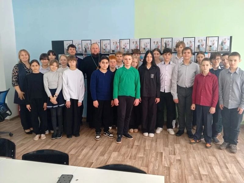 В казачьей школе Чертково прошёл урок о Великом посте и Воскресении Христовом