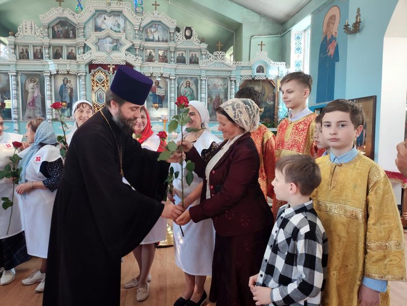 День святых жен-мироносиц отметили в храме Архистратига Михаила